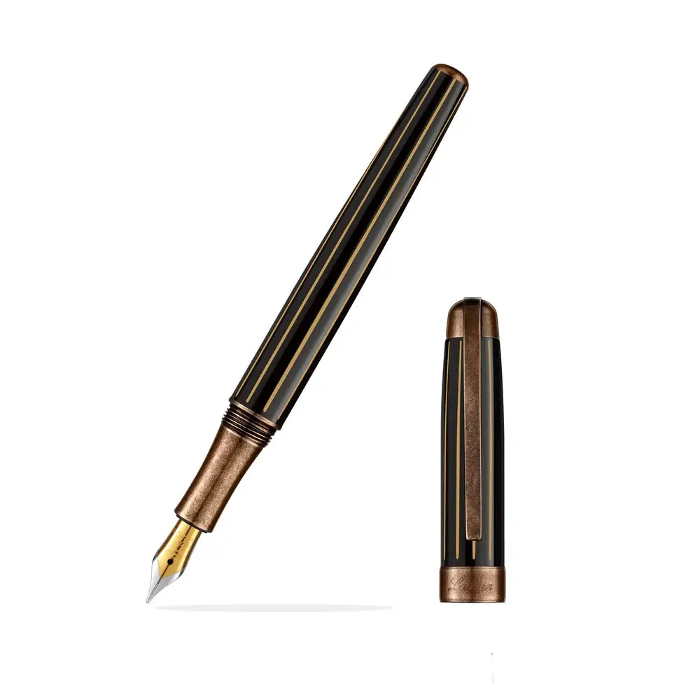 Laban Antique II: Gun Metal / Medium