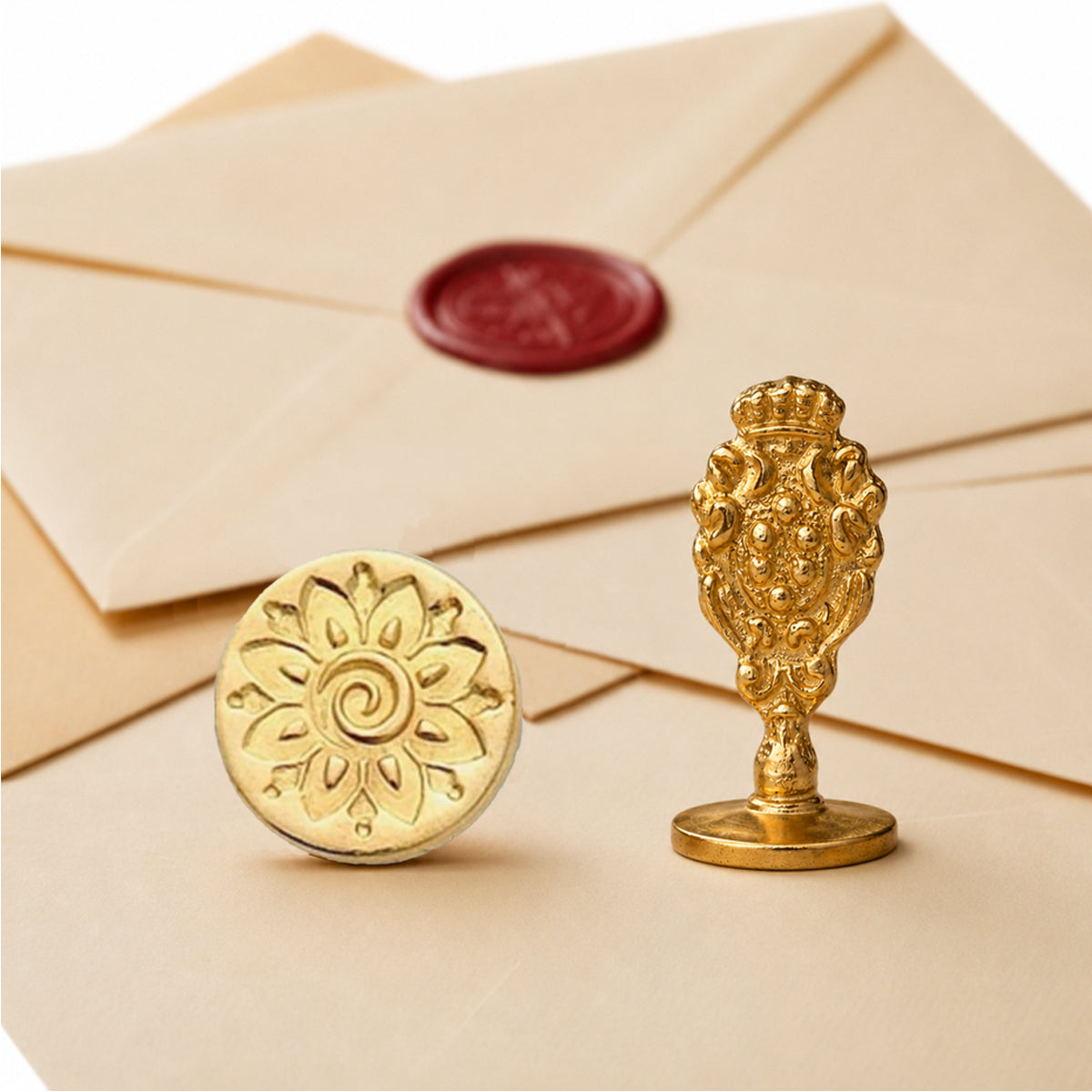 Mehndi Flower Wax Seal Stamp – Vintage-Style Round Florentine Brass Stamp with Attached Handle