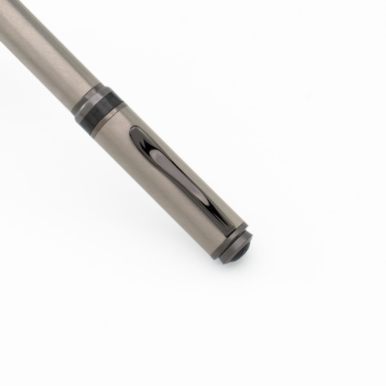 Innova Titanium Fountain Pen - Numbered Edition
